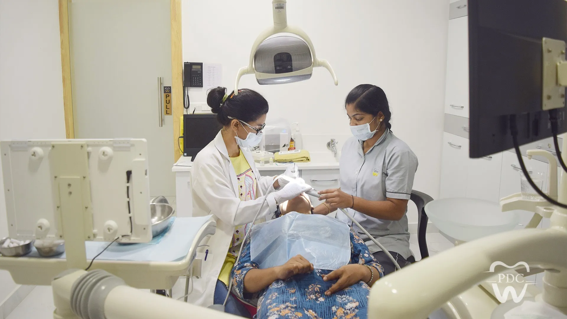 Transform Your Smile with the Best Dental Implants in HSR Layout at Prakash Dental Care